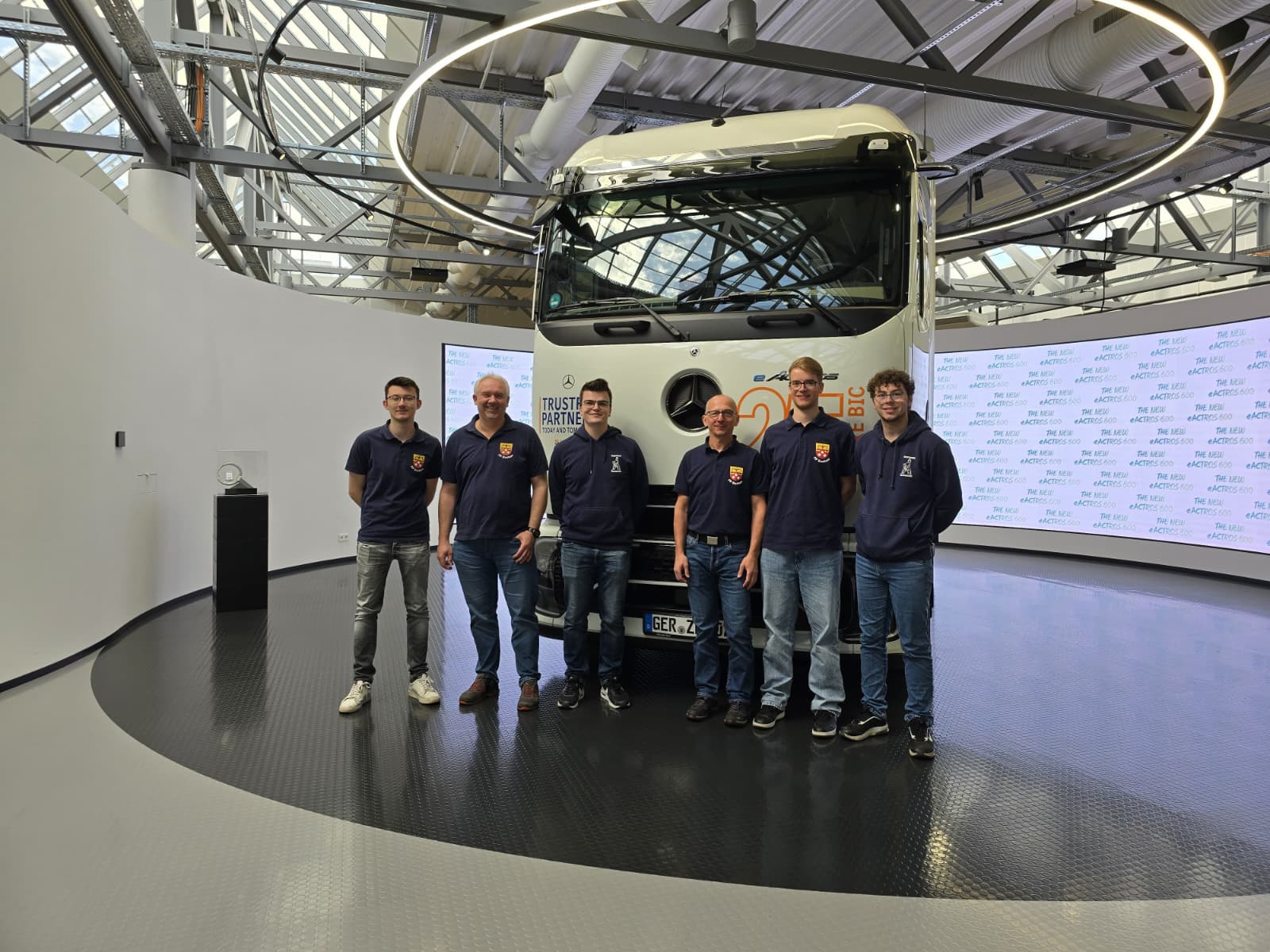 WhatsApp Image 2026-03-27 at 20.59.00 (4)